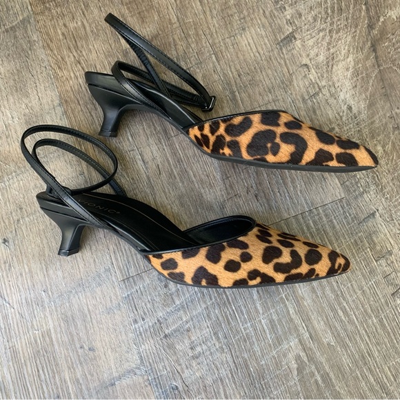 Vionic Jacynda Leopard Calf Hair Pointed Toe Kitten Heel - Picture 4 of 12